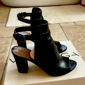 Via Spiga “V-Fabrizi” Black Heels Size 8